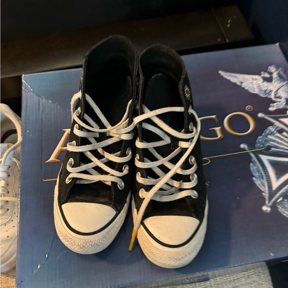Converse